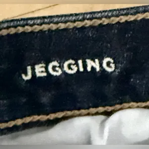 American Eagle Jegging Jeans Size 0 Reg thumbnail 7
