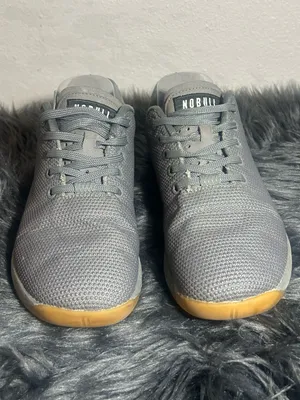 NOBULL Trainer Grey with Gum Outsole Sneakers Size 8 Women’s Men’s 6.5 thumbnail 3