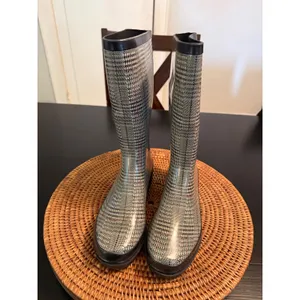Easy Spirit Womens Glen Plaid Rain Boots Grey Black‎ Waterproof Boots Size 7M thumbnail 5