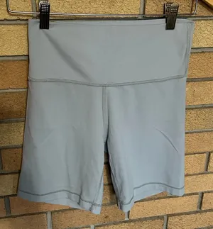 TNA Aritzia Blue High Rise Stretch 7" Inseam Bike Shorts Size Medium thumbnail 1