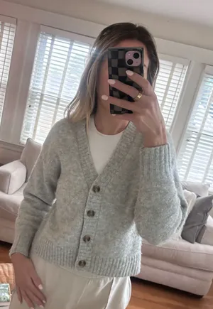 Old Navy XS Cropped Chunky Knit Cardigan Gray Button Front Sweater thumbnail 1