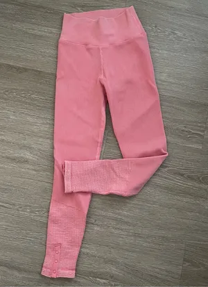 Offline by Aerie Main Squeeze Seamless Waffle Leggings High-Waisted thumbnail 1