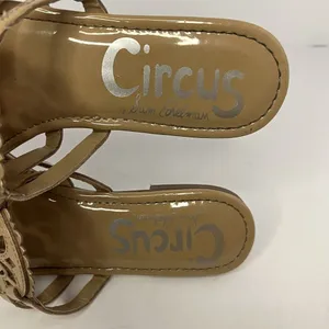 Circus by Sam Edelman Cherri Size 7.5‎ Medallion Thong Sandals Flat Beige thumbnail 10