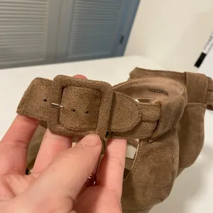 Forever 21‎ tan suede criss-cross strap heels — size 9 thumbnail 5