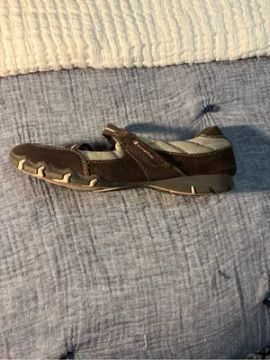 Y2K Vintage Champion Mary Jane’s in pink brown and beige. thumbnail 5