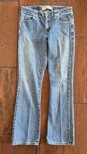 Vintage Levis 525 Jeans Nouveau Low Bootcut Y2K 2000s Medium Wash‎ Size 8M thumbnail 1