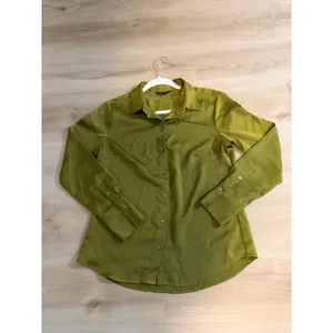 Banana Republic Silky Classic Blouse Dark Palm Green S Womens Long Sleeve Button thumbnail 11