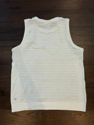 lululemon Women's Breeze By Muscle Squad Tank Top in White Size 6 - P37 thumbnail 5