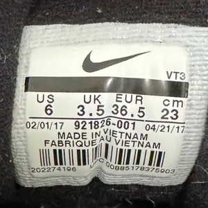 Nike Black & White 97 Air Max Athletic Sneakers‎ 6/7.5 thumbnail 10