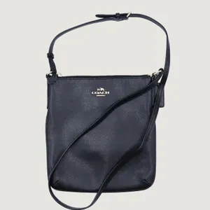 Coach Crossbody Bag Womens Small Black Crossgrain Leather Gold Hardware Zip Top thumbnail 2
