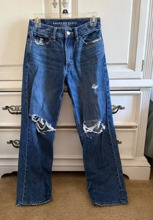 American Eagle Ex-Boyfriend Jeans thumbnail 1