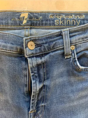7 FOR ALL MANKIND High Waist Skinny Ankle Jeans size 32 thumbnail 3