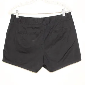 J.Crew Woman’s Mid Rise Black 3.5" Classic Chino Shorts — Size 8 thumbnail 4