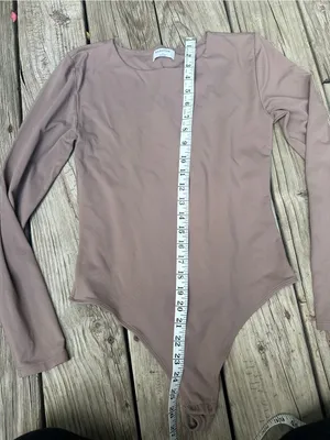 Aritzia Babaton long sleeve Light Mocha bodysuit Size L thumbnail 4