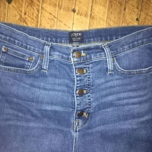 J Crew dark wash button fly 11” rise skinny jeans thumbnail 3