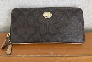 Coach Peyton Accordion Zip Around Wallet‎ Brown READ thumbnail 1