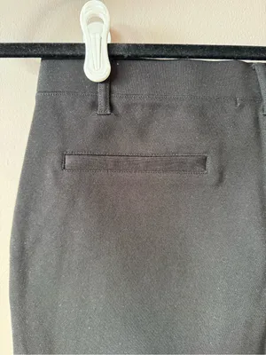 Quince Women’s Black Ultra-Stretch Ponte Straight Leg Pants Size Medium thumbnail 8