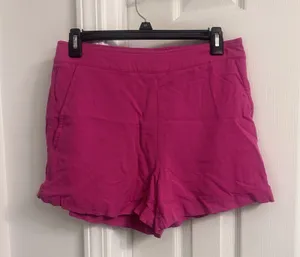 Old Navy Women’s Pink Pull On Shorts Elastic Waist Lightweight Size M thumbnail 1
