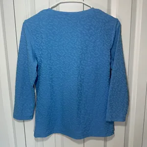J.McLaughlin Top Women Small Blue Leopard Jacquard Split Neck 3/4 Sleeve Preppy thumbnail 5