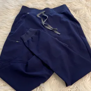 FIGS Technical Collection Pants size S inseam 30” waist 30” elastic navy blue thumbnail 11