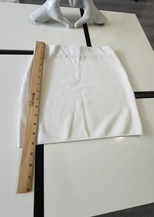 ZARA White Textured Knit High-Waisted Mini Skirt - Size S thumbnail 4