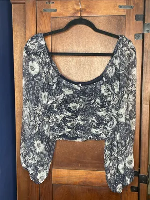 Free People Lilia Floral Crop Top Large Navy Sheer Puff Sleeve Ruched Cottage thumbnail 2