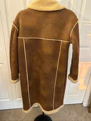 Pretty Little Things/ Boohoo Faux Thick shearling weighted Jacket! Deep pockets thumbnail 6