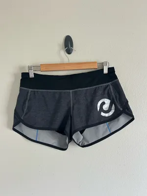 Lululemon Speed Up Low-Rise Lined Short 2.5" Sz 6. Peloton E9 thumbnail 2