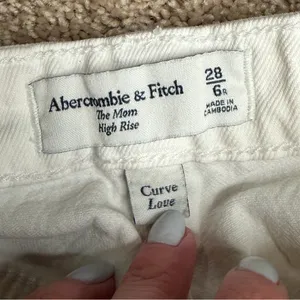 Abercrombie & Fitch The Mom High Rise Jeans Size‎ 28 / 6 Curve Love thumbnail 2