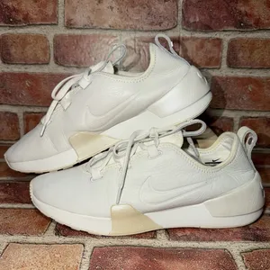 Pre-Owned Nike Ashin Modern LX White Running Shoes Sneakers Size 9 AJ8798-100 thumbnail 5