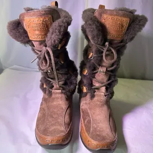 The North Face Dark Brown Fur-Lined Winter Boots thumbnail 5