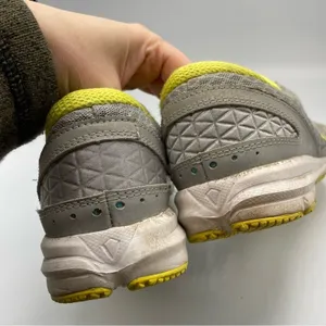 New Balance Grey & Yellow Running Shoes Sneakers Womens 10 Athletic Neutral thumbnail 7