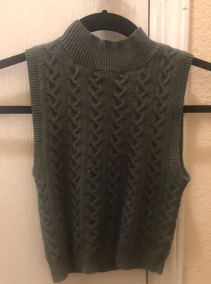 Dark Green Cable Knit Crop Top thumbnail 1