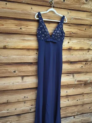 NWOT Mac Duggal 2278 Navy Sleeveless Embellished Crepe Gown With Bow Size 4 thumbnail 7