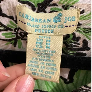Caribbean Joe Petite M Women’s Tropical Green V-neck Side-Tie Ruched Knit Top thumbnail 3