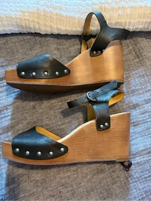 Lucky Brand Black Leather Studded Wedge Sandals thumbnail 4