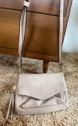Tan crossbody bag thumbnail 1