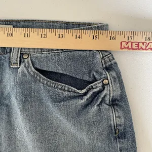 Tommy Hilfiger Vintage Boyfriend Denim Shorts 100% Cotton Blue Women's Size 8 thumbnail 9