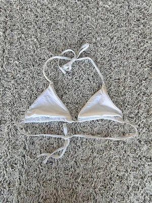 Amazon White Triangle No-Padding Bikini Top | Size Medium thumbnail 2