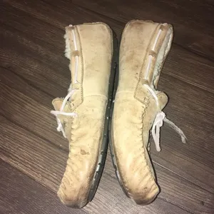 UGG shearling lined tan moc toe size 12/43 slippers thumbnail 3