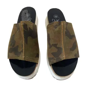 OTBT wayside savanna camo leather platform slides thumbnail 8