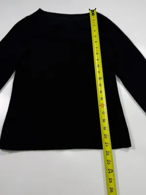 Avellini 100% Cashmere Black Crewneck Sweater Size Small thumbnail 3