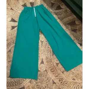 Boutique Emerald Green Wide Leg Pull-On Drawstring Pants Size Medium thumbnail 4
