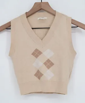 Full Tilt Womens Beige Argyle V-Neck Cropped Knit Sweater Vest Small thumbnail 1