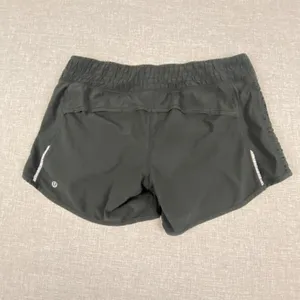 Lululemon Shorts Womens 8 Black 3 In Running Lined Elastic Waist Pockets thumbnail 2