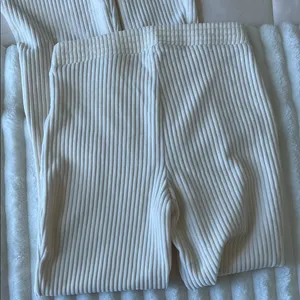 Aerie Cream Ribbed Corduroy Women's Pants thumbnail 6