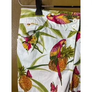 Vintage Bill Blass size 10 fun lighthearted Parrot themed capris. thumbnail 6