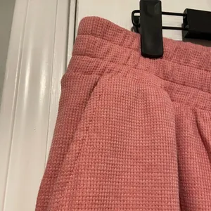 NWOT Old Navy Size L Pink Waffle Knit Elastic Waist Joggers Soft Lounge Pants thumbnail 3