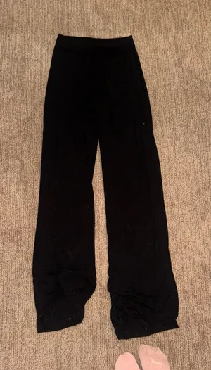 SKIMS Sweatpants thumbnail 1
