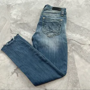 Daytrip Linx Ankle Cut‎ off Skinny Jeans Size 26 or 2 Short thumbnail 2